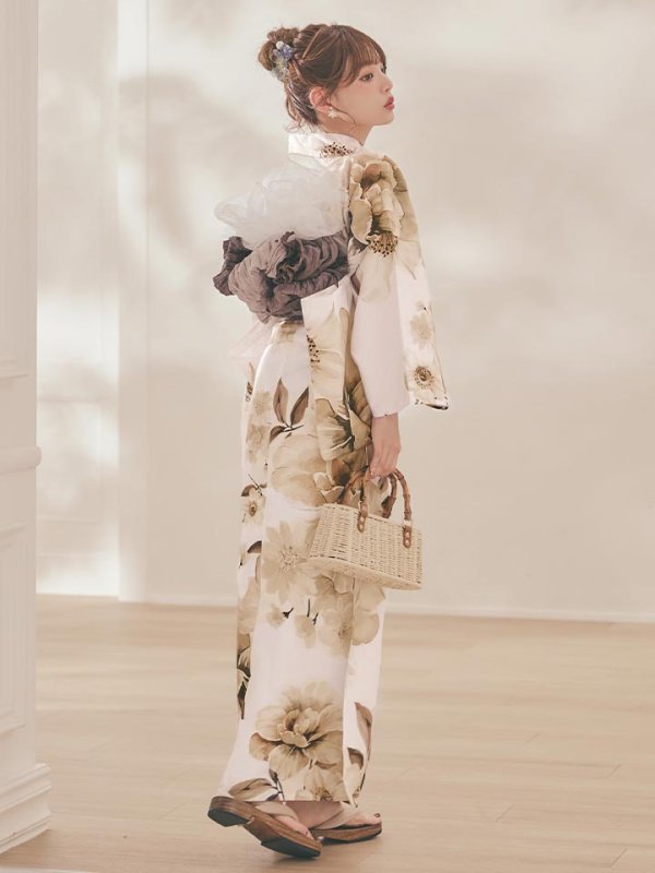 モデル：ちぃぽぽ　身長：158cm　着用サイズ：Fサイズ