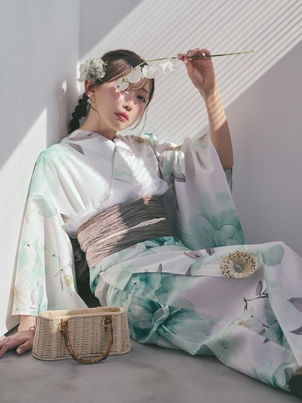 モデル：菅野結以 身長：163cm 着用サイズ：Fサイズ