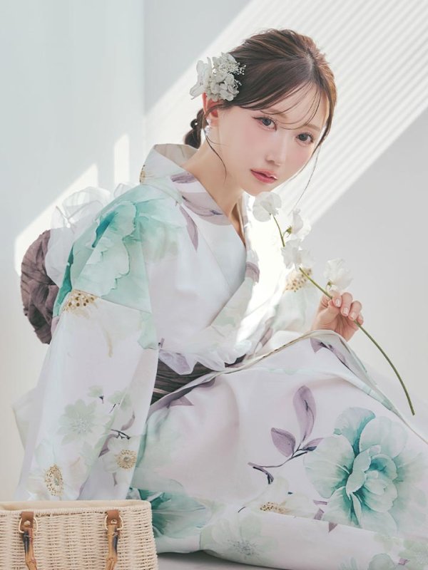 モデル：菅野結以 身長：163cm 着用サイズ：Fサイズ