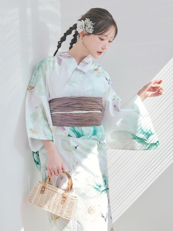 モデル：菅野結以 身長：163cm 着用サイズ：Fサイズ