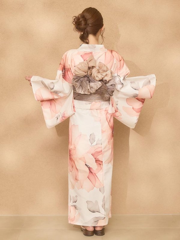 モデル：にじほ　身長：159cm　着用サイズ：Fサイズ