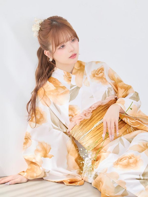 モデル：kirari　身長：156cm　着用サイズ：Fサイズ