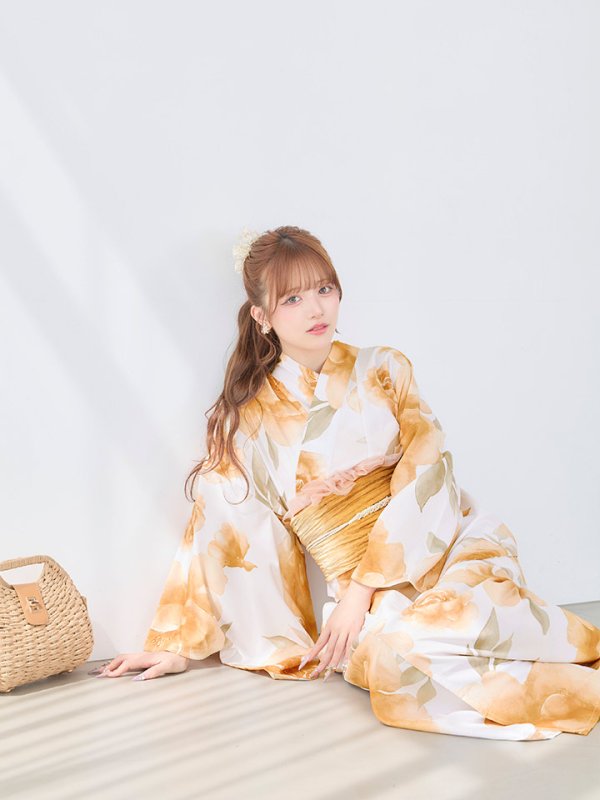 モデル：kirari　身長：156cm　着用サイズ：Fサイズ
