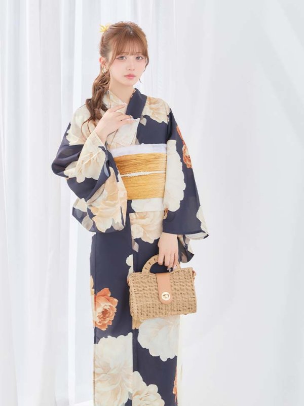 モデル：kirari　身長：156cm  着用サイズ：Fサイズ