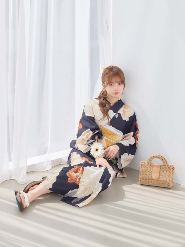 モデル：kirari　身長：156cm  着用サイズ：Fサイズ