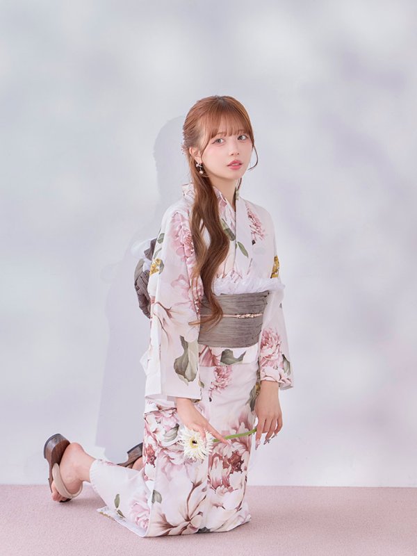 モデル：kirari　身長：156cm  着用サイズ：Fサイズ