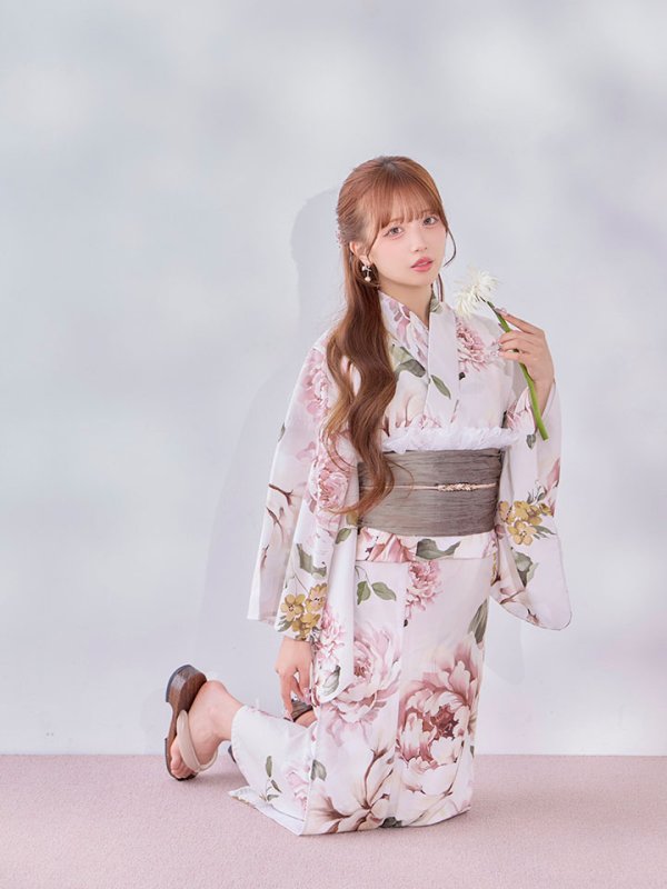 モデル：kirari　身長：156cm  着用サイズ：Fサイズ