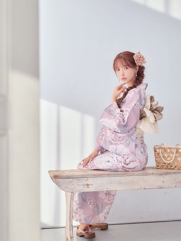 モデル：三上悠亜　身長：159cm　着用サイズ：Fサイズ