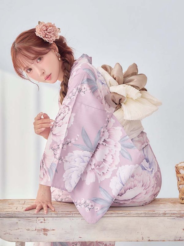 モデル：三上悠亜　身長：159cm　着用サイズ：Fサイズ