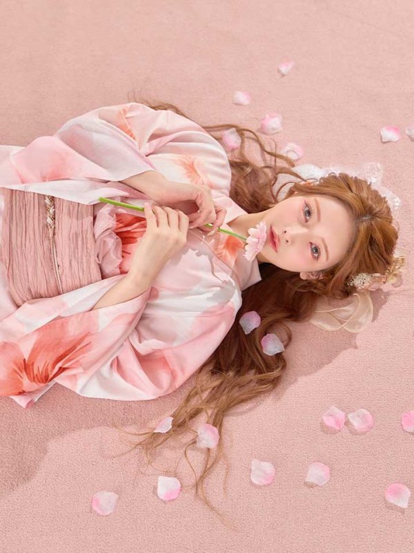 モデル：天海りこ　身長：156cm  着用サイズ：Fサイズ