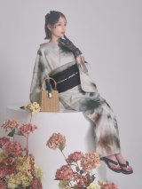 送料無料！水彩ニュアンスグレーコスモス浴衣【浴衣３点セット 浴衣/帯/下駄】[OF04]【予約 / 4月下旬発送予定】