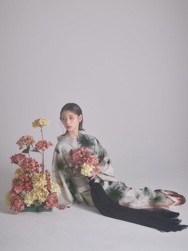 モデル：天海りこ　身長：156cm　着用サイズ：Fサイズ