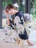 画像1: 送料無料！【即日発送】Riuコラボ ノーブルネイビー百合浴衣【浴衣３点セット 浴衣/帯/下駄】[OF04] (1)