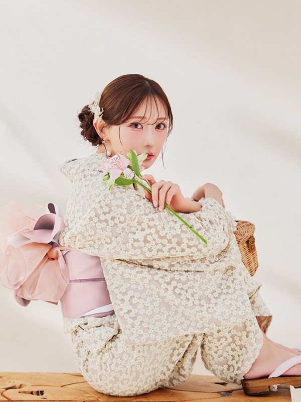 モデル：菅野結以　身長：163cm