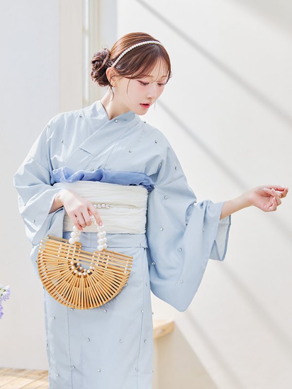 モデル：菅野結以　身長：163cm