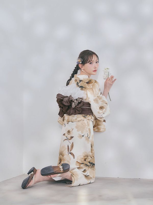 画像6: 【即日発送】送料無料！1人で簡単に着られる！ワンピース / セパレート浴衣セット　ホワイトエレガントフラワー浴衣【浴衣4点セット 浴衣/帯/下駄】[OF04]