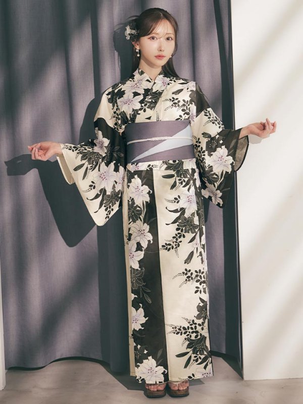 モデル：菅野結以　身長：163cm　着用サイズ：Fサイズ