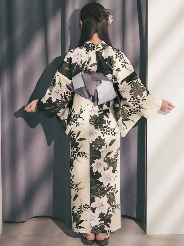 モデル：菅野結以　身長：163cm　着用サイズ：Fサイズ