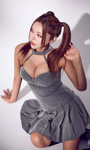 ラメストライププリーツミニドレス/キャバドレス