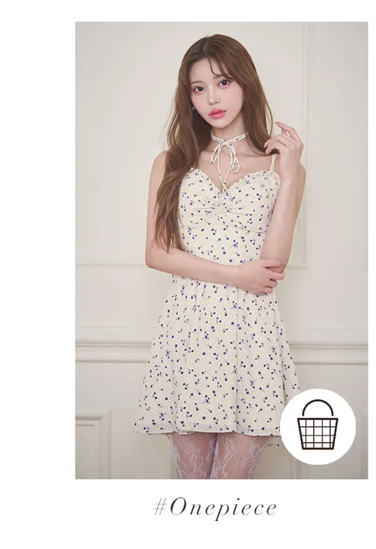 小花柄 / キャミワンピ / フローラルワンピ / 甘めデザイン / 大人可愛い / フェミニン / ミニワンピース / 春ワンピ / 華奢見え / キャバドレス