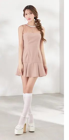 バストカットアウトラメタイトミディアムドレス/キャバドレス