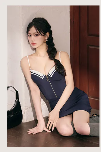 leicesterすすきの 夏目かんな バイカラードレス着用