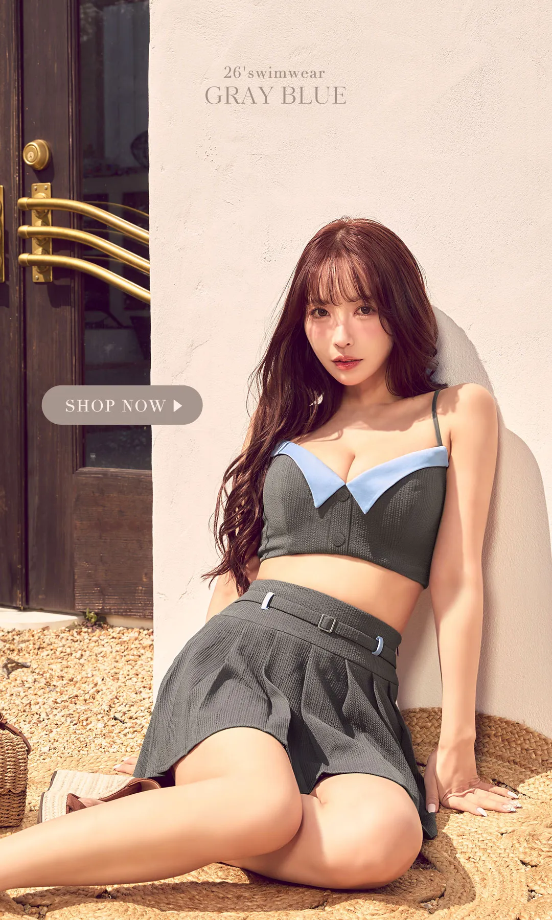 三上悠亜が着る、バイカラー水着-3