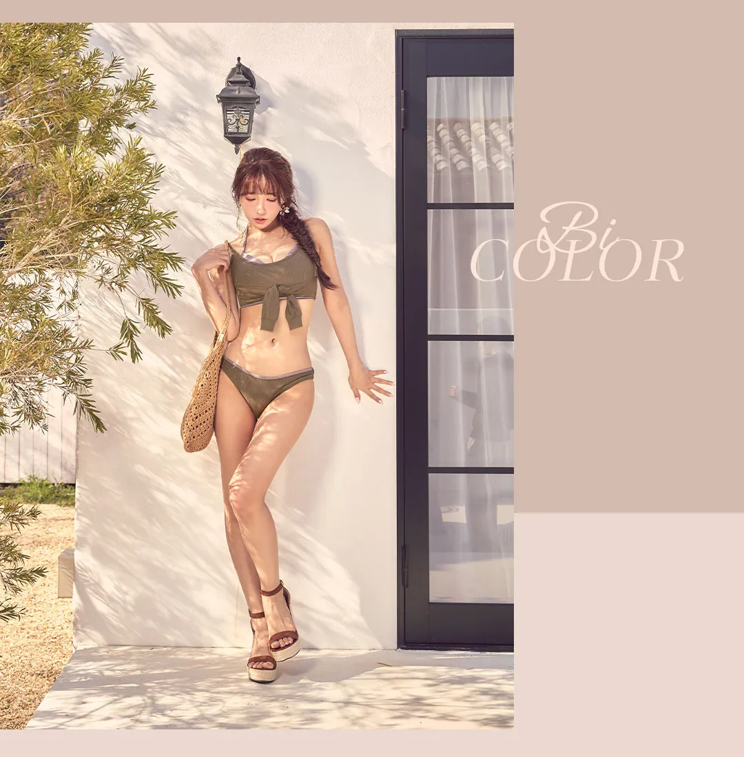 三上悠亜が着る、バイカラー水着-4