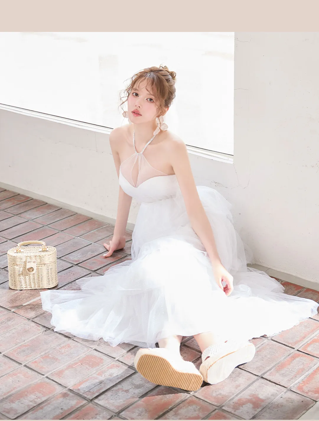 【sifeel/シフィール】ホルターネック/シアー/ビジュー/ラメ/チュール/ティアードスカート/谷間見せ/ワンピース/ロングドレス/キャバドレス4
