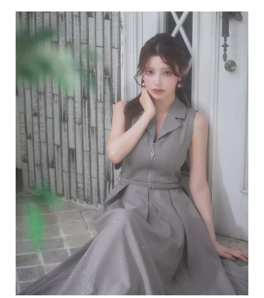 【sifeel/シフィール】襟付き/フロントジップ/ノースリーブ/ベルト/プリーツ/フレア/スーツ生地/ラメ/ワンピース/キャバドレス3