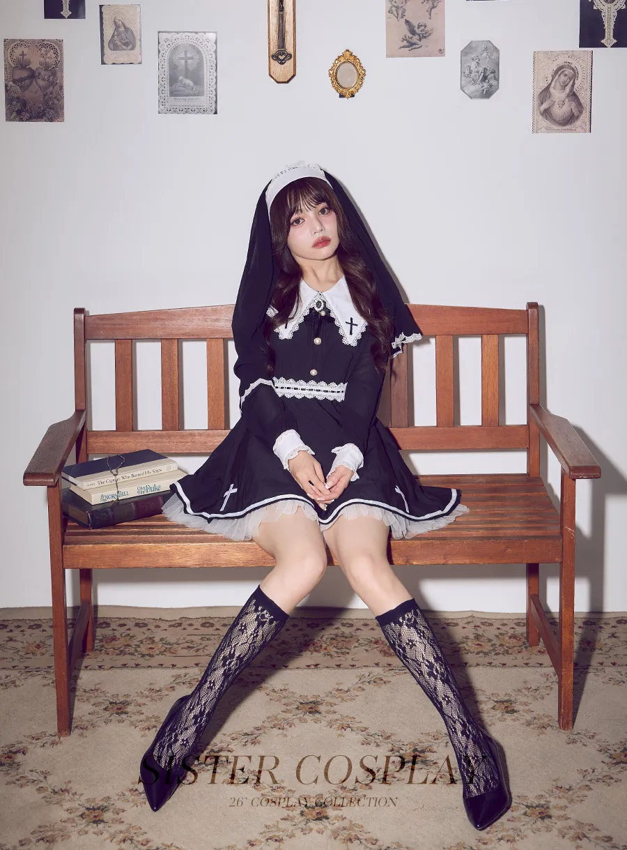 吉木千沙都が着る、大人女子のためのハロウィンスタイル