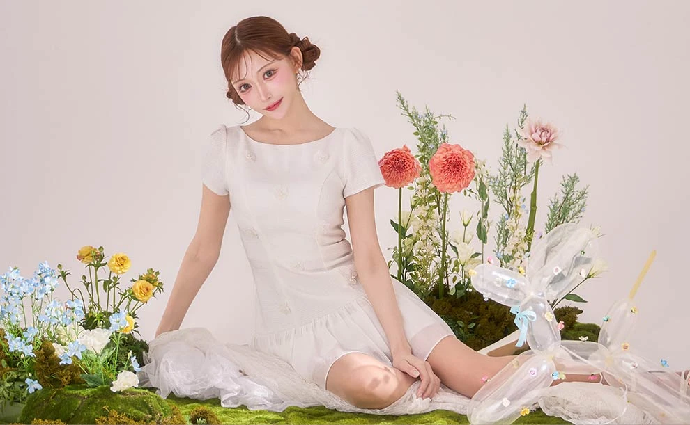 明日花キララちゃん着用 フラワーモチーフシフォンミニドレス3