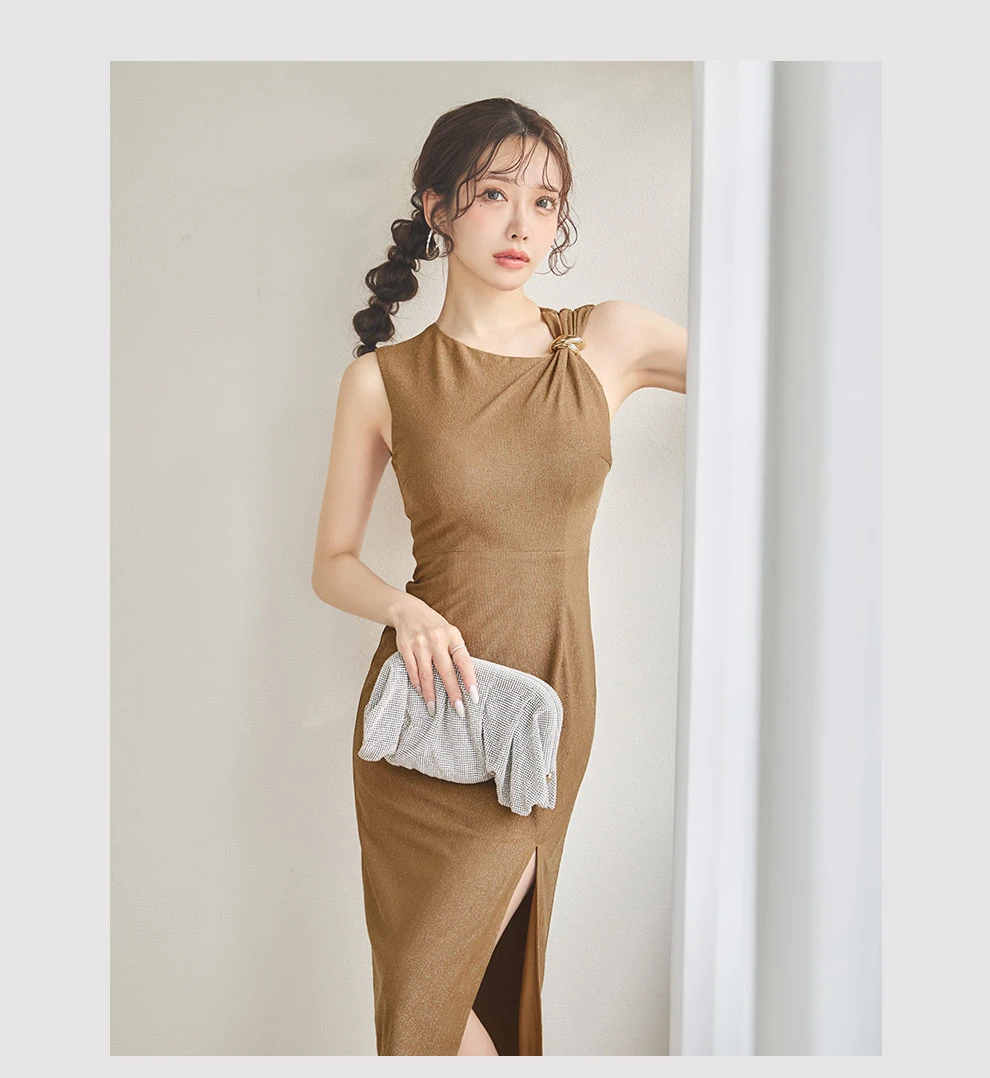 朝陽凪ちゃん着用 ノースリーブラメタイトスリットミディアムドレス2