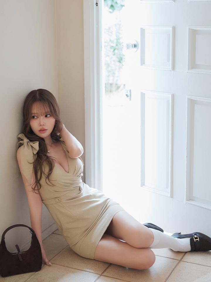 リボンショルダー/スタッズ/ノースリーブ/谷間見せ/ギャザー/タイト/ミニドレス/キャバドレス07