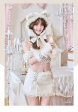 ホワイト　モデル身長：166cm　着用サイズ：Fサイズ