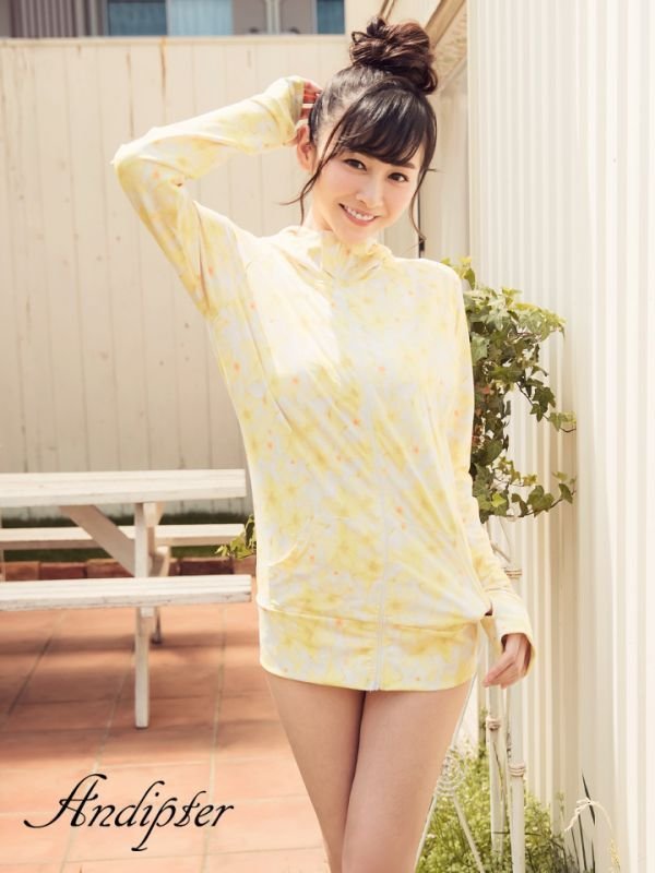 画像2: 値下げ！【ラッシュガード】UVカットパーカー/ジャージ/スウェット/部屋着/パジャマ/杉原杏璃×sugarコラボプルメリアパーカー/ジャージ/スウェット/部屋着/パジャマ/[YMT] (2)