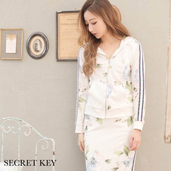 画像2: 【ルームウェア：セットアップ】SALEサイドライン×フラワーパーカー/ジャージ/スウェット/部屋着/パジャマ/ロングスカート / セットアップルームウェア[HC02] (2)