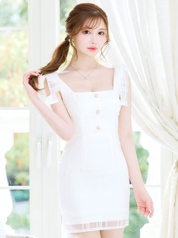 モデル：桜伊みやこ　身長：168cm　着用サイズ：Sサイズ