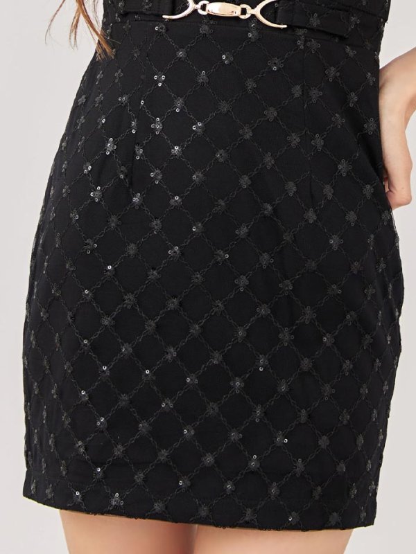 モデル：まりん　身長：163cm　着用サイズ：Sサイズ