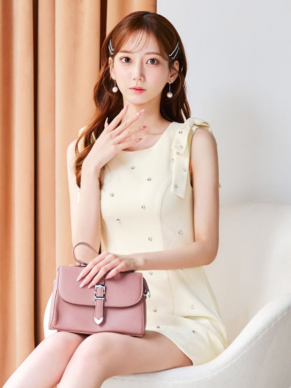 モデル：あすか　身長：170cm　着用サイズ：Sサイズ