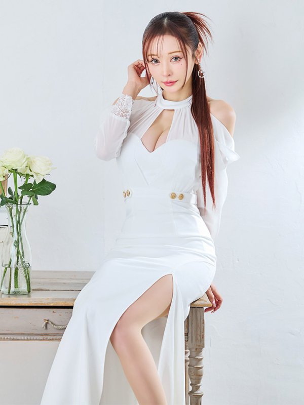 モデル:真優川咲 身長:159cm 着用サイズ:Sサイズ