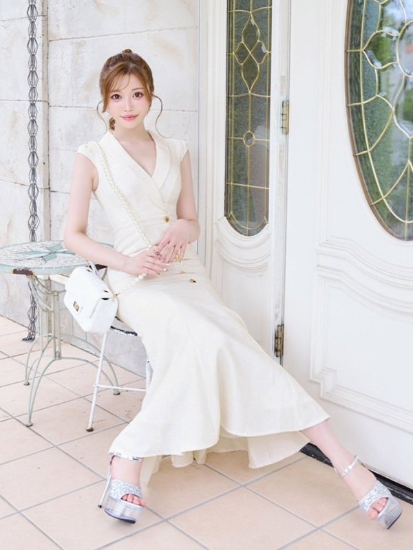 モデル：桜伊みやこ　身長：168cm　着用サイズ：Sサイズ