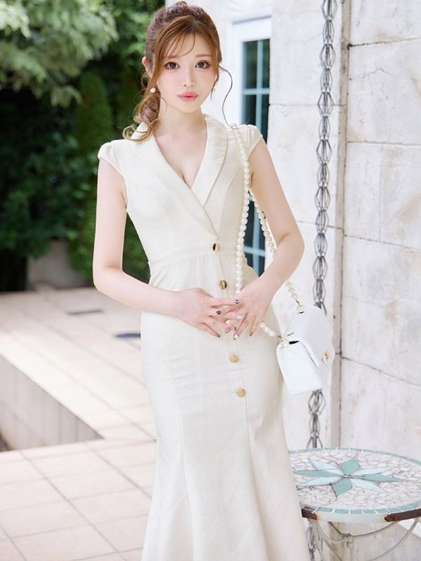 モデル：桜伊みやこ　身長：168cm　着用サイズ：Sサイズ