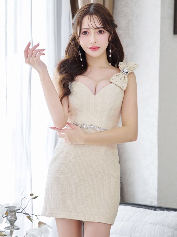 モデル：りな　身長：160cm　着用サイズ：Sサイズ