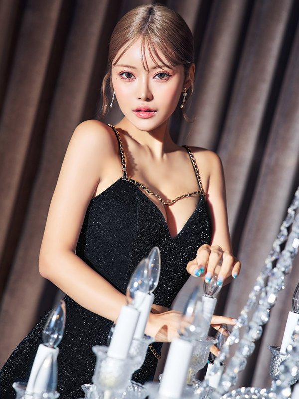 モデル:如月れい 身長:156cm 着用サイズ:Sサイズ