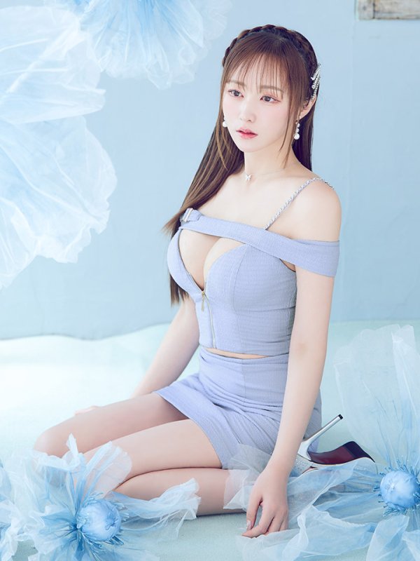 モデル:てんちむ 身長:163cm 着用サイズ:Sサイズ