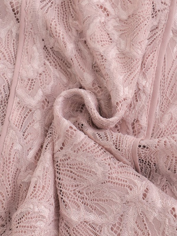 ピンクベージュ