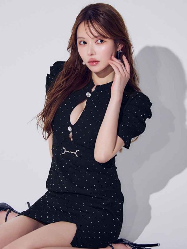 モデル：ゆめ　身長：160cm　着用サイズ：Sサイズ