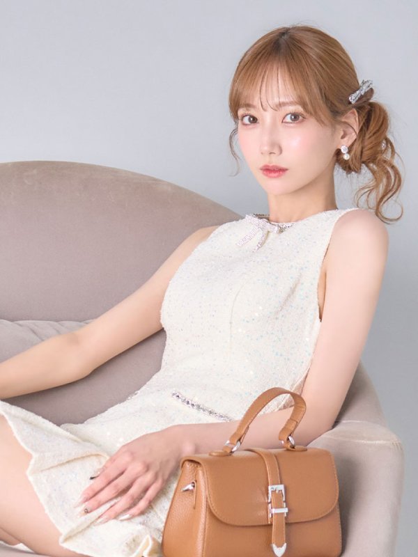 モデル:あすか 身長:170cm 着用サイズ:Sサイズ