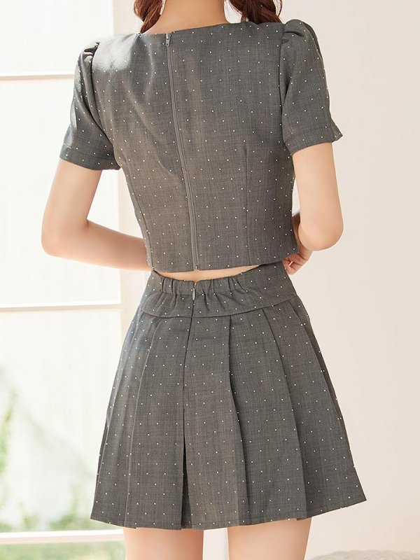 モデル：まりん　身長：163cm　着用サイズ：Sサイズ